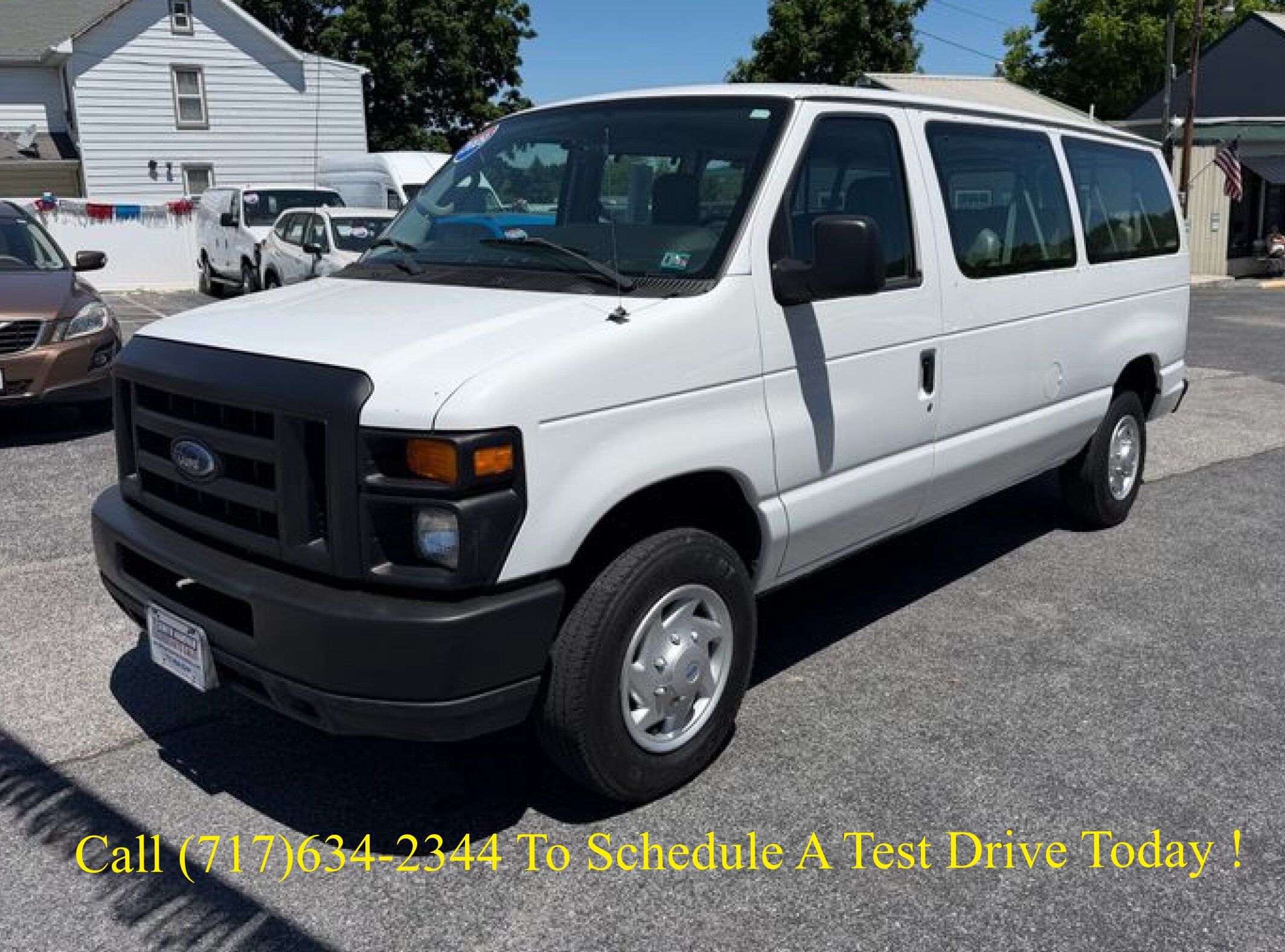 2009 Ford E-Series E-350 XLT Super Duty's photo