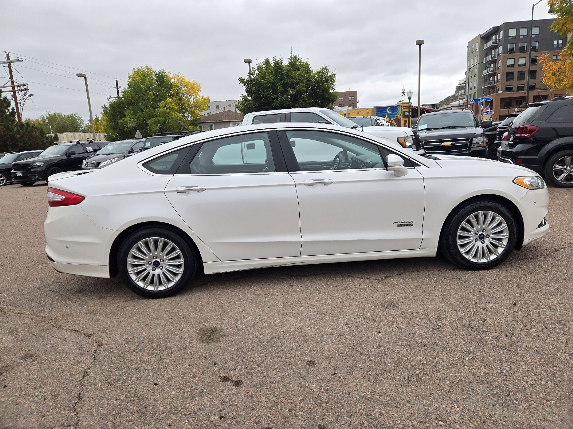 2013 Ford Fusion Energi Titanium photo 11
