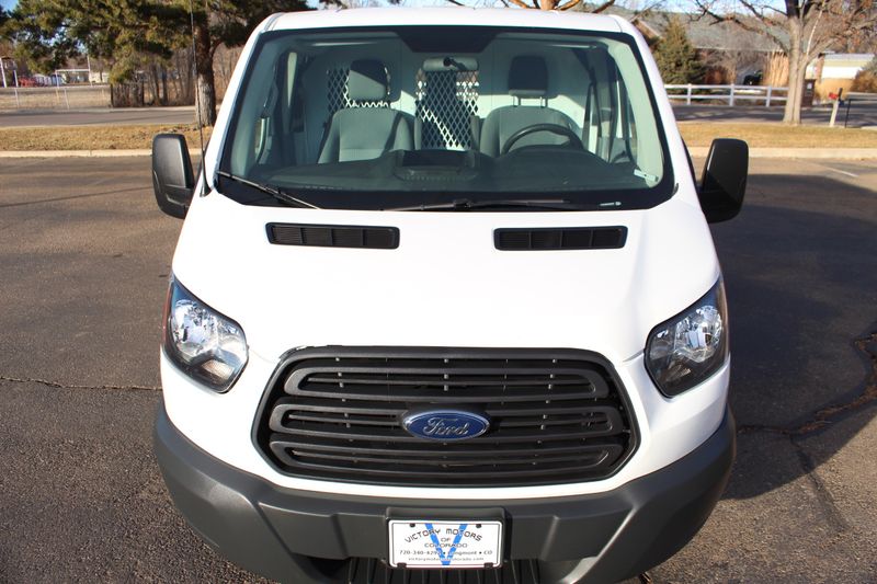 2015 Ford Transit Cargo Photos