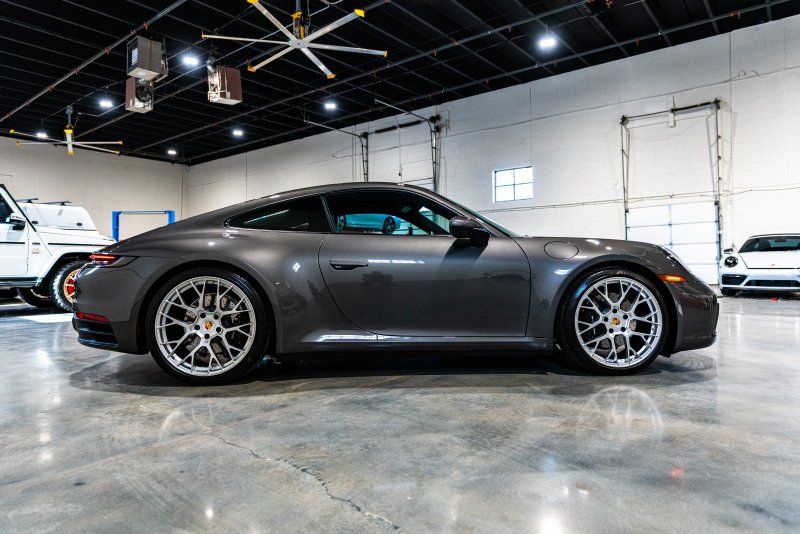 2024 Porsche 911 Carrera 4S, photo 6