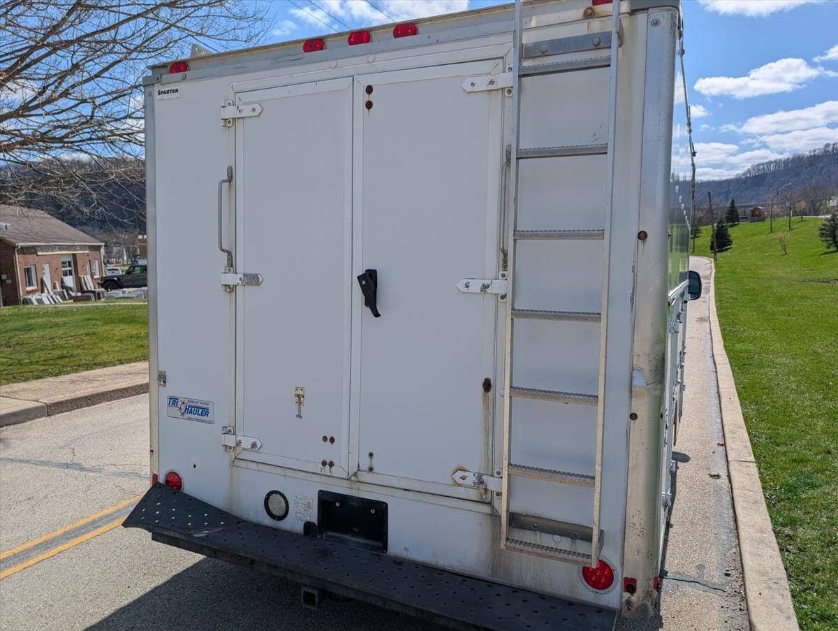 2014 Ford E-Series 48