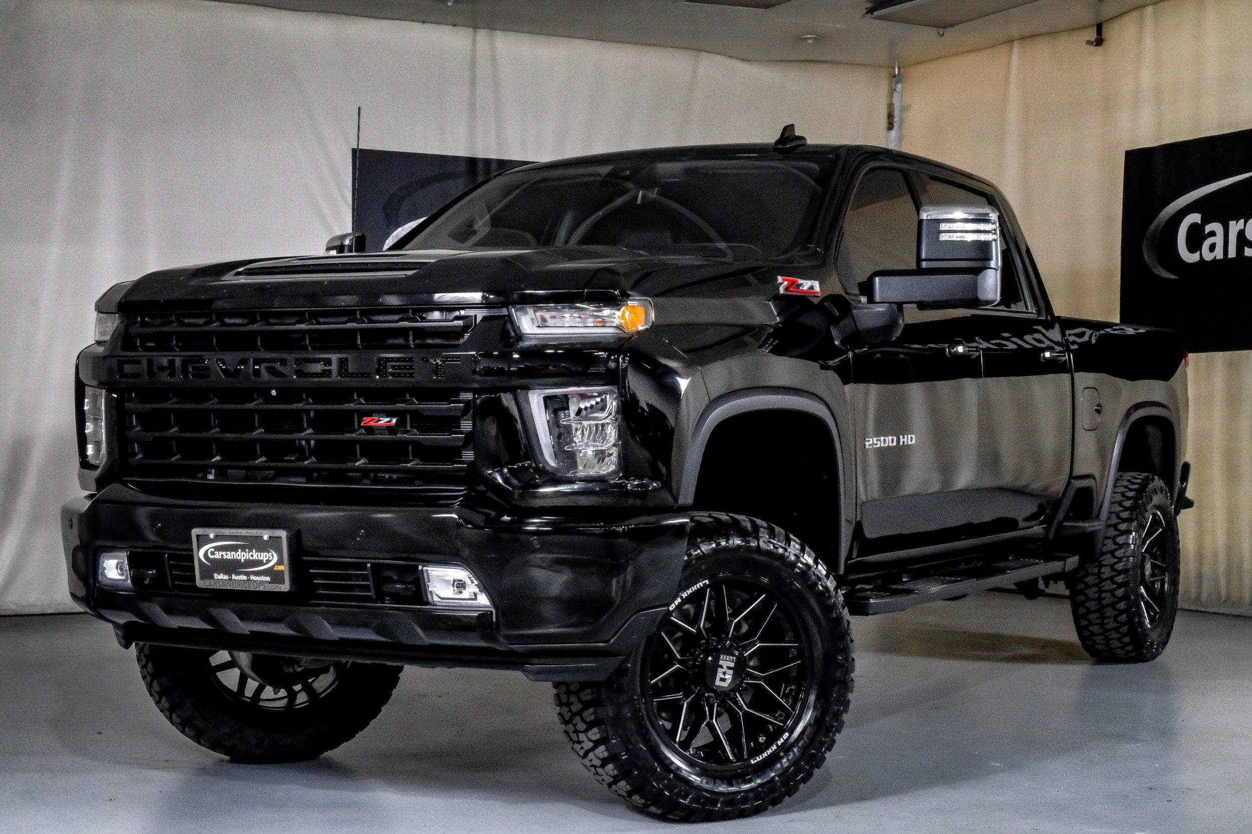 2020 Chevrolet Silverado 2500HD LTZ photo 4
