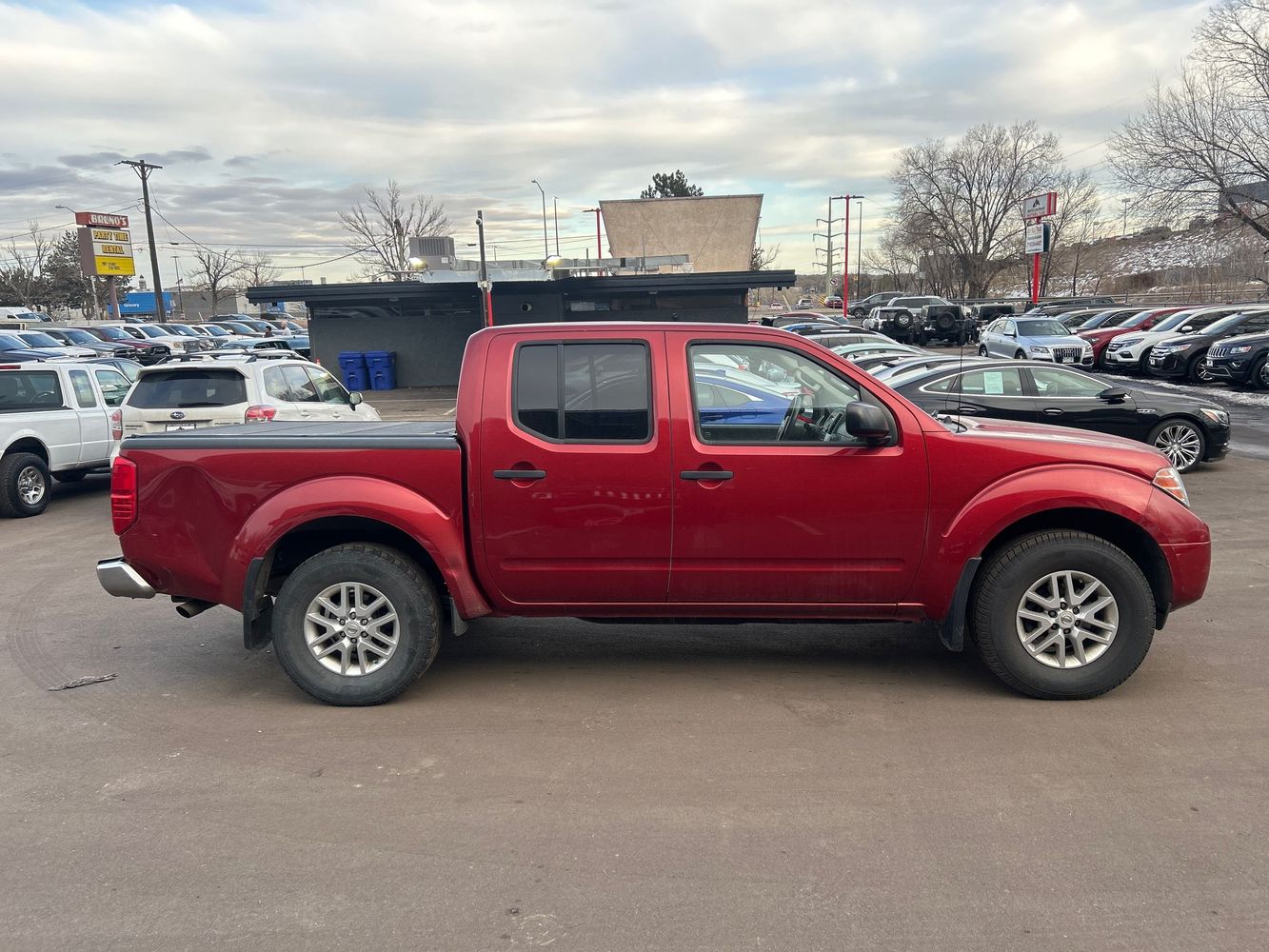 2017 Nissan Frontier SV photo 8