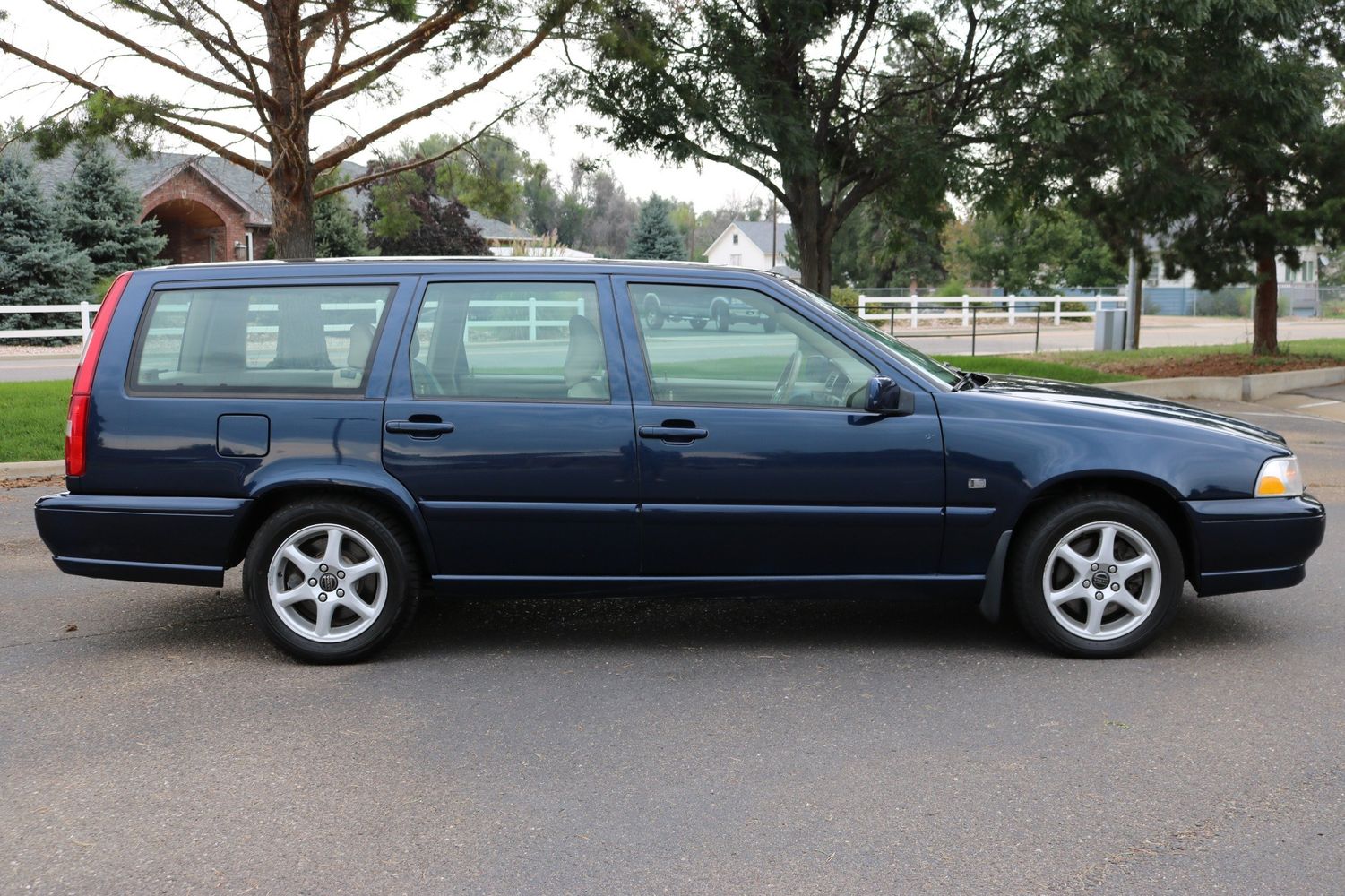 2000 Volvo V70 | Victory Motors of Colorado