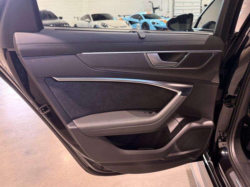 2026 Audi RS 6 Avant Performan quattro tiptronic, photo 12