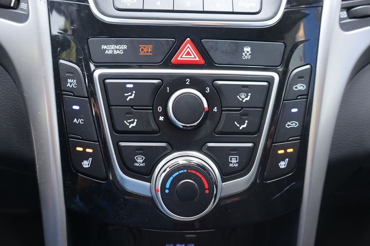 2016 Hyundai ELANTRA GT 