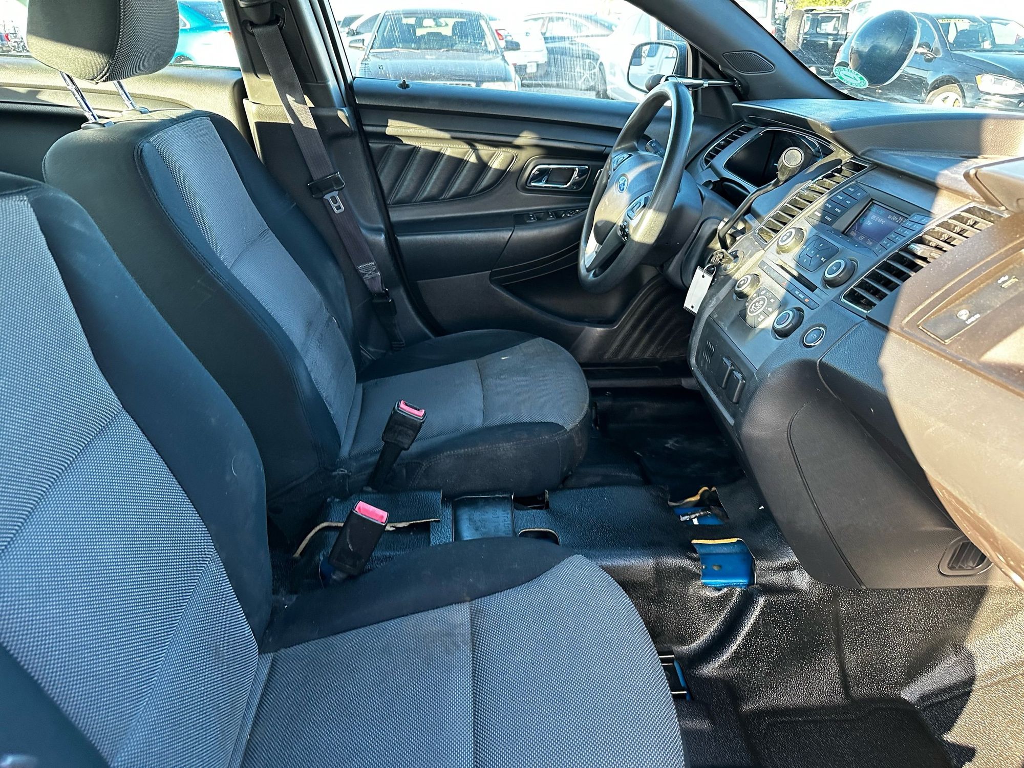 2013 Ford Taurus photo 13