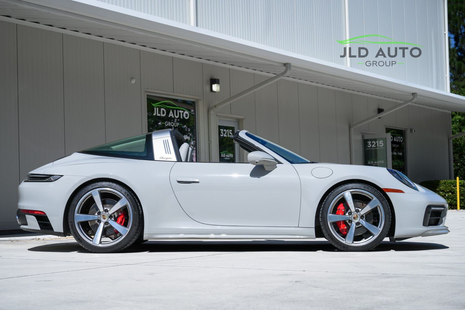 2024 Porsche 911 Targa 4S photo 8