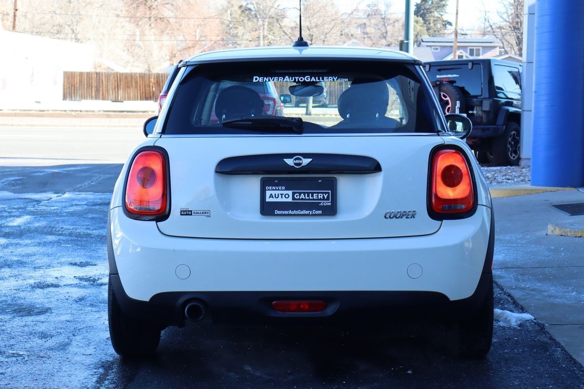 2017 MINI Hardtop Cooper