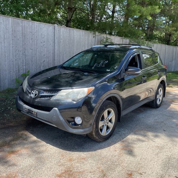 2015 Toyota RAV4 XLE AWD's photo