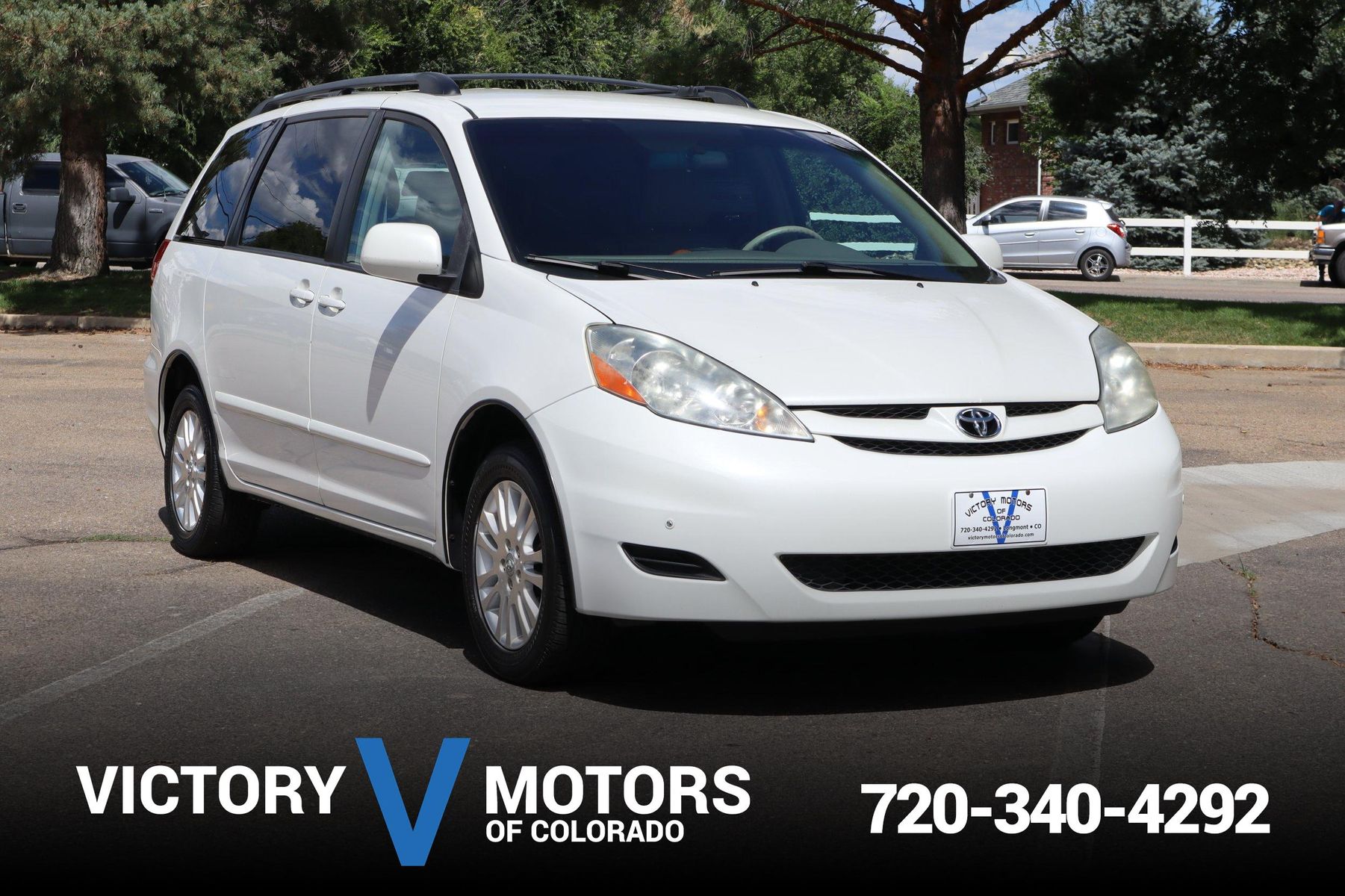 2010 Toyota Sienna XLE | Victory Motors of Colorado