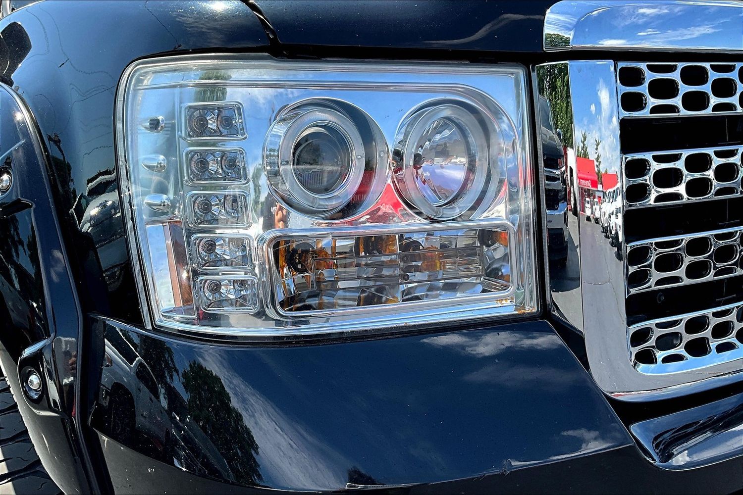 2011 Gmc Sierra Denali photo 26