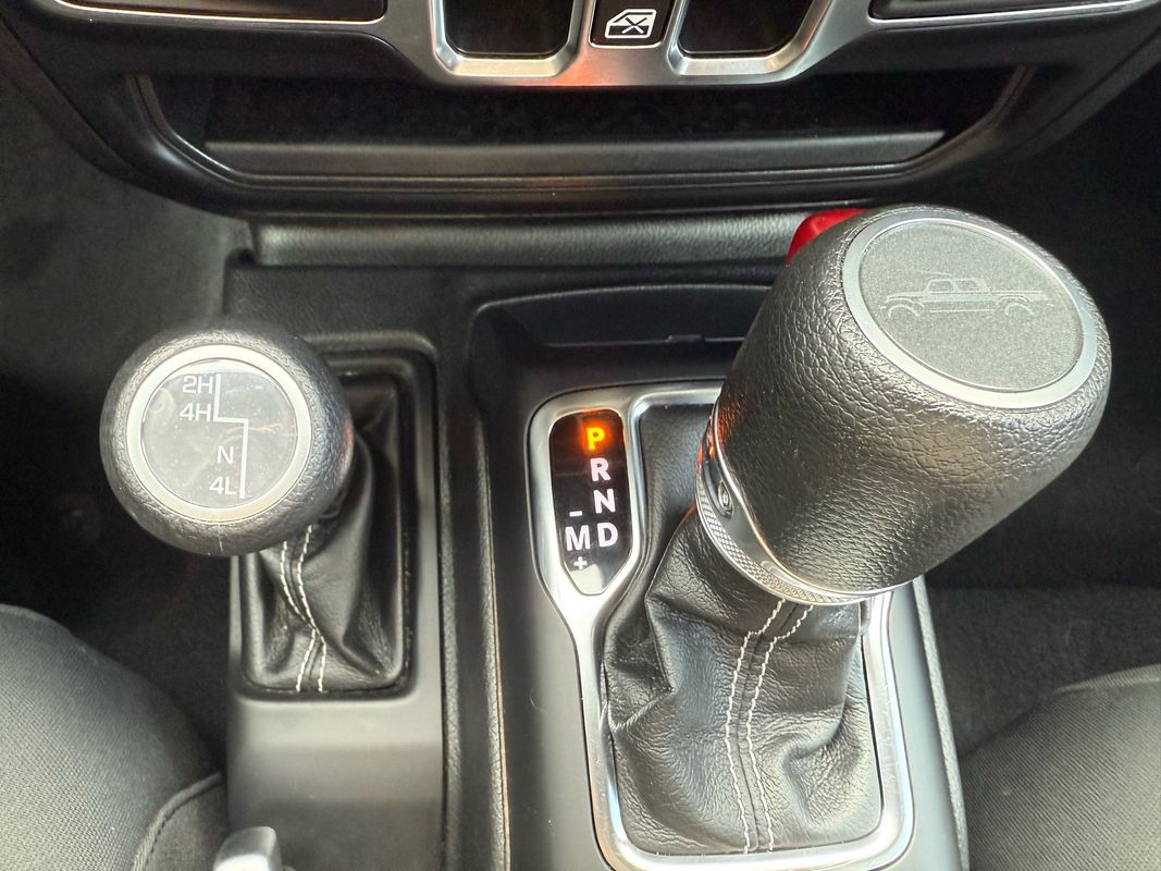 2023 Jeep Gladiator Overland - Photo 24