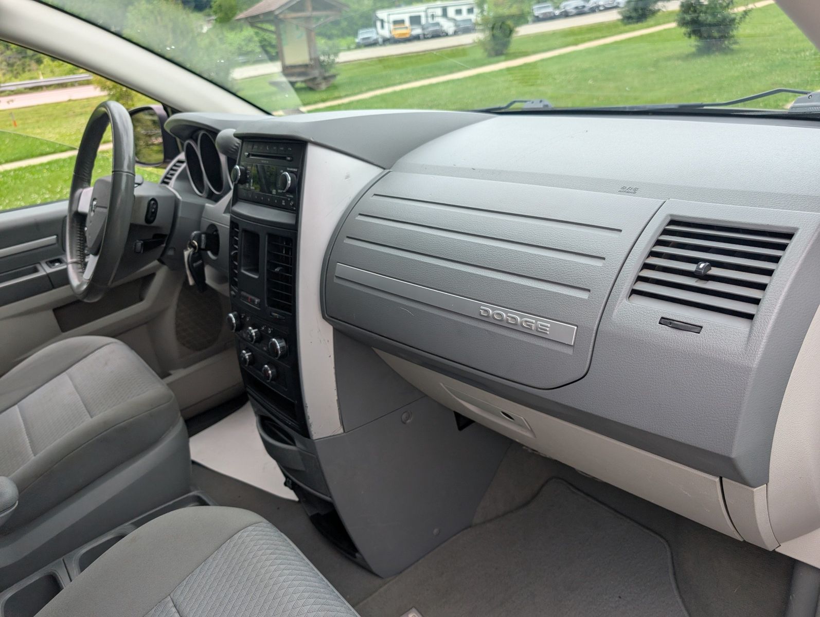 2010 Dodge Grand Caravan 81