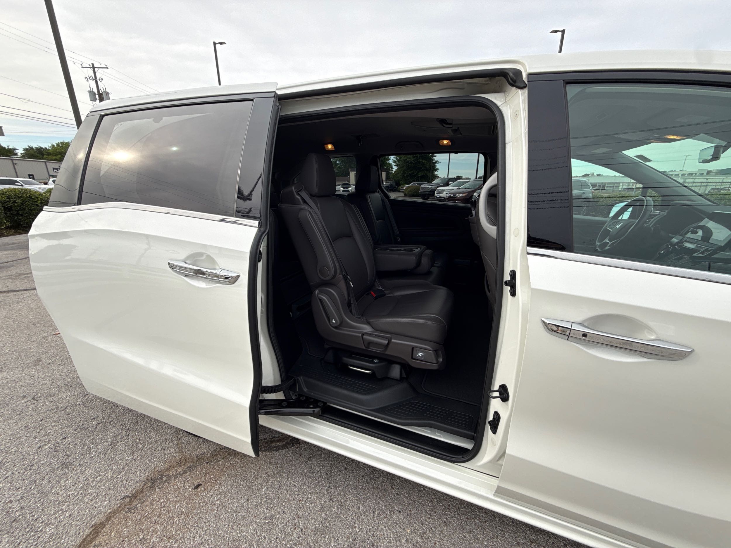 2019 Honda Odyssey Elite - Photo 16