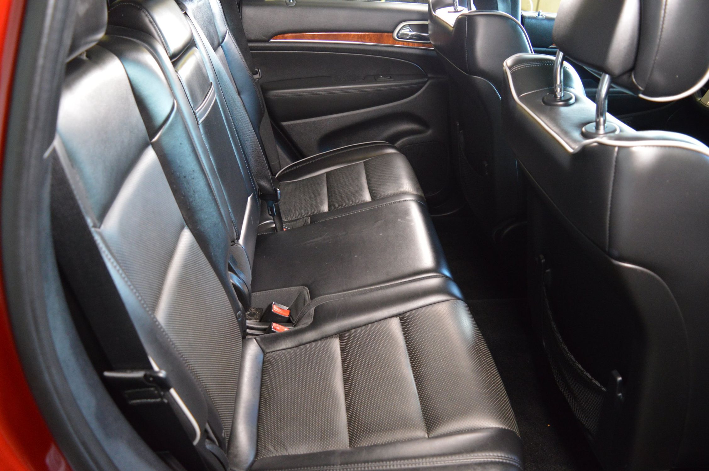 2011 Jeep Grand Cherokee Overland photo 37