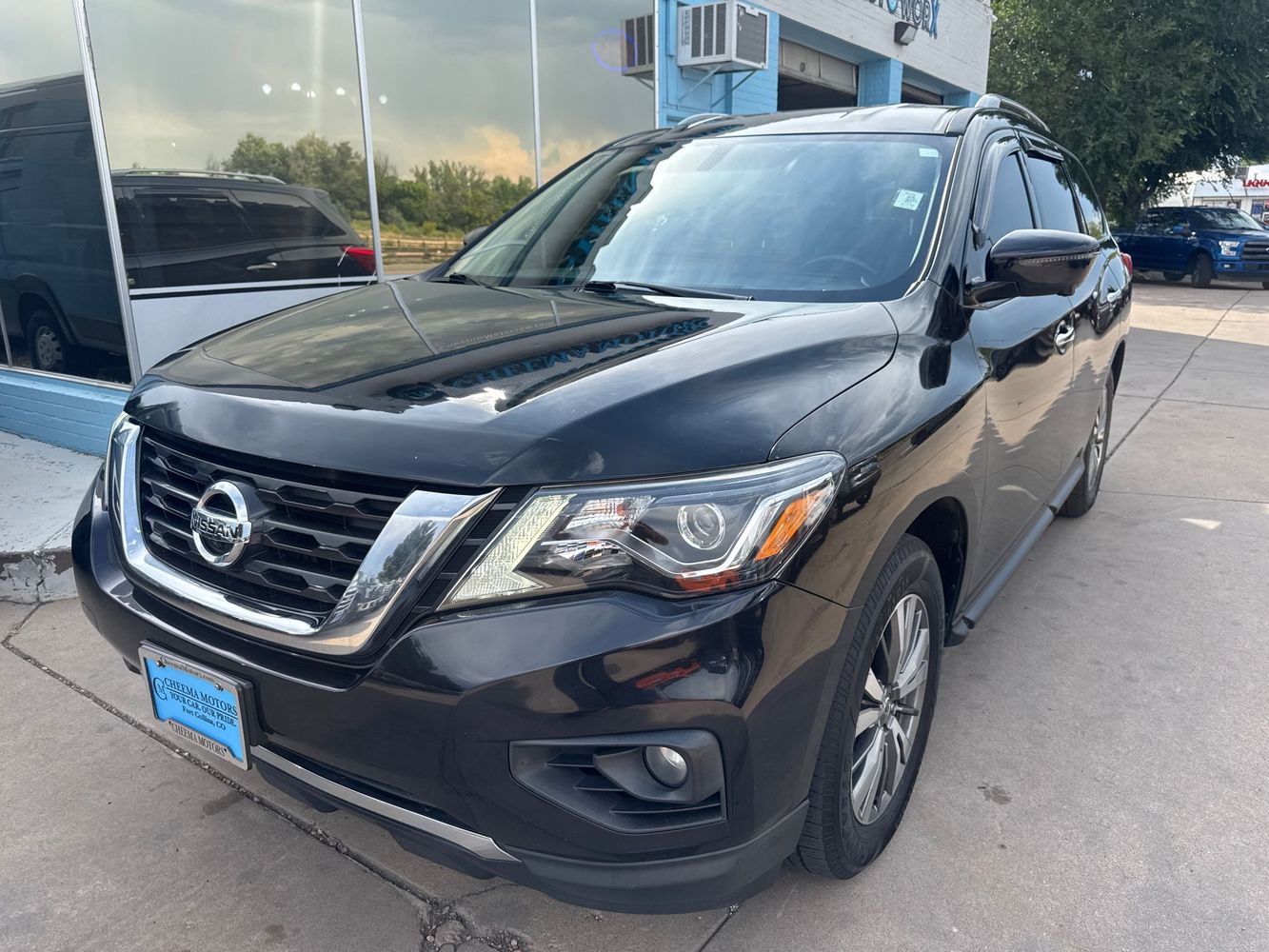 2020 Nissan Pathfinder SL