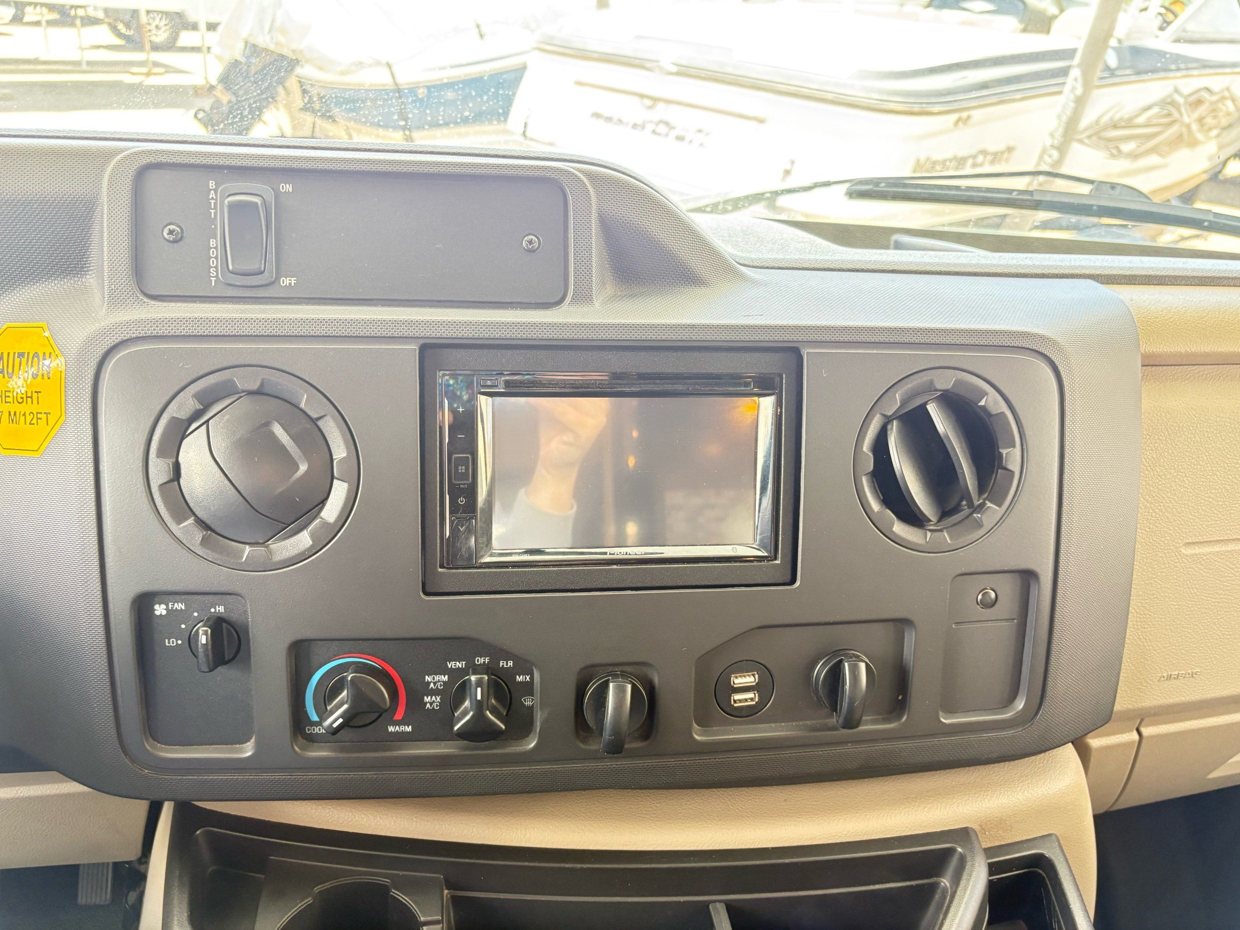 2018 Ford E-Series Cutaway Base - Photo 50