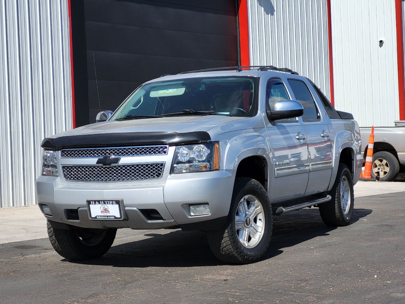 2012 Chevrolet Avalanche 4WD Avalanche LT's photo