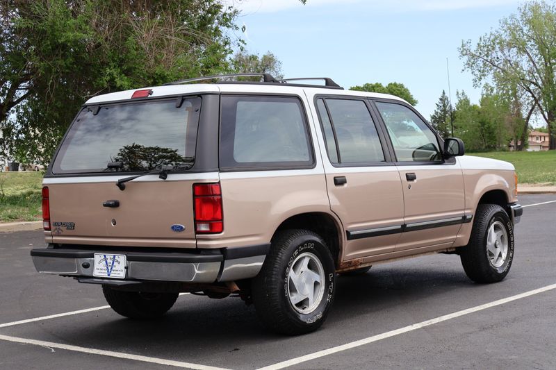 1992 Ford Explorer XLT | Victory Motors of Colorado