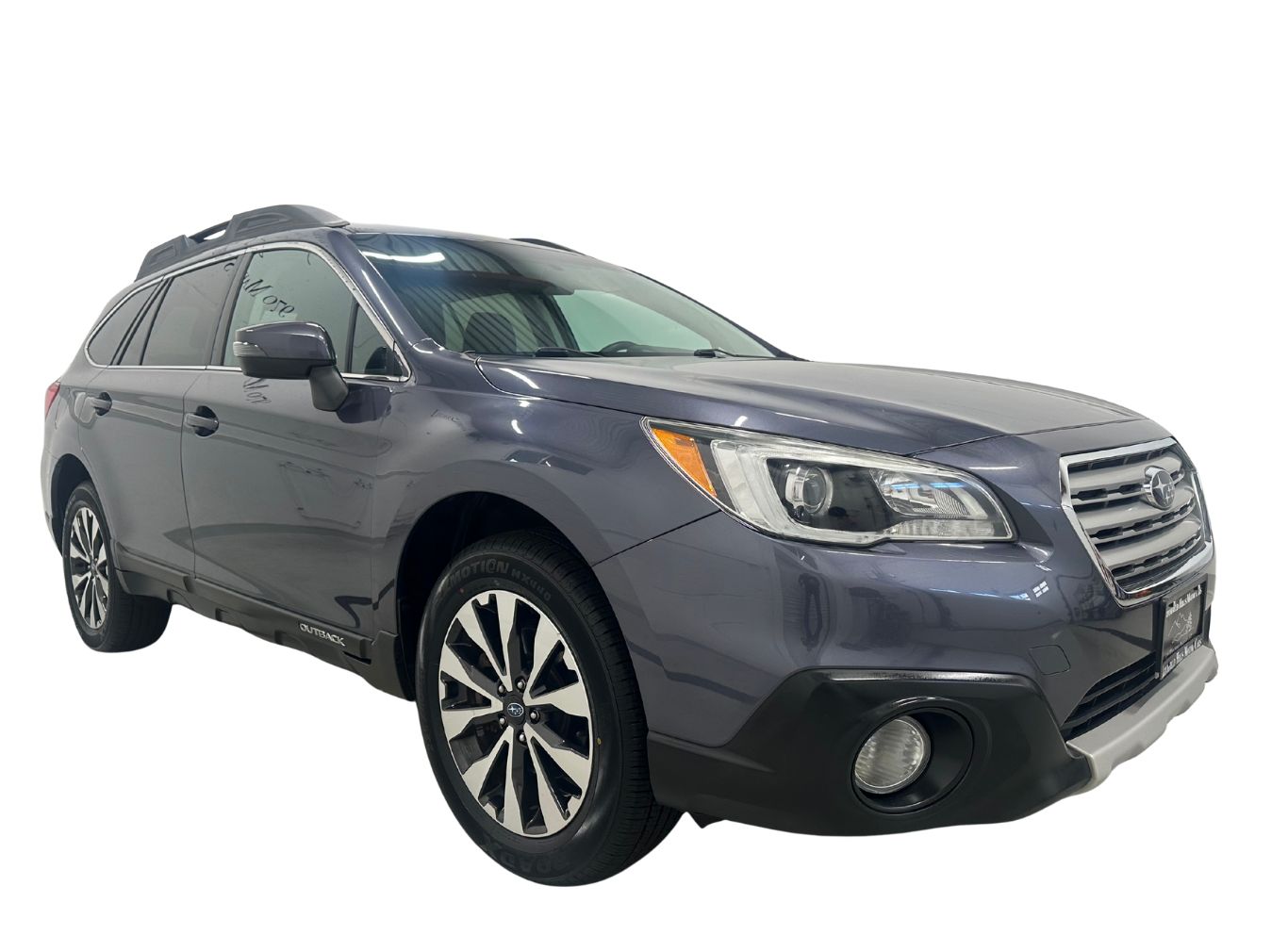 2016 Subaru Outback 2.5i Limited photo 2