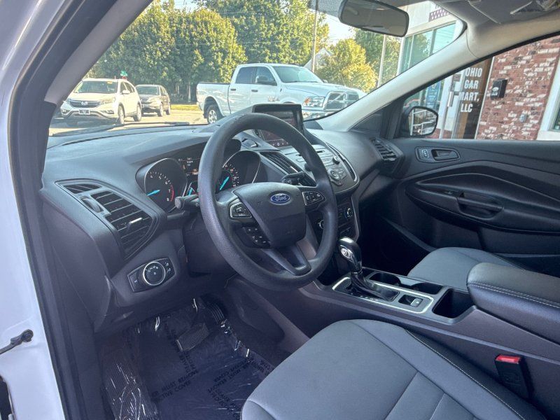 2017 Ford Escape S photo 10