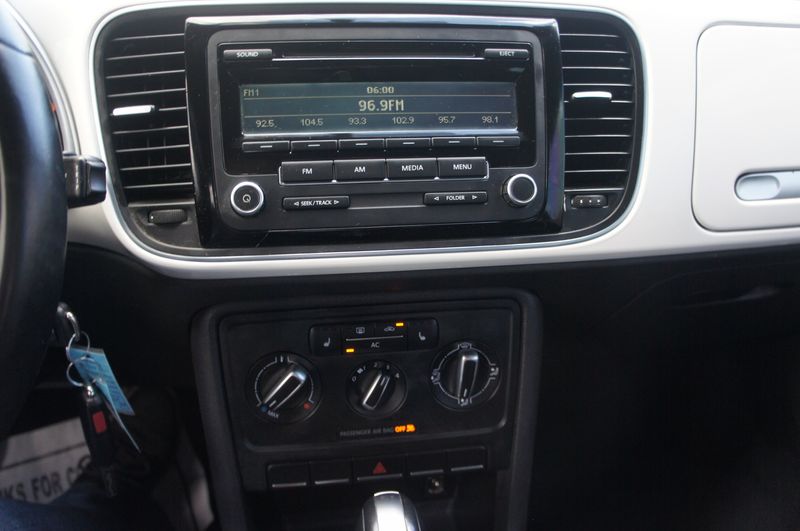 2012 Volkswagen Beetle 2.5L PZEV | Zoom Auto Group - Used