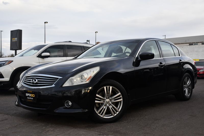 2013 INFINITI G37