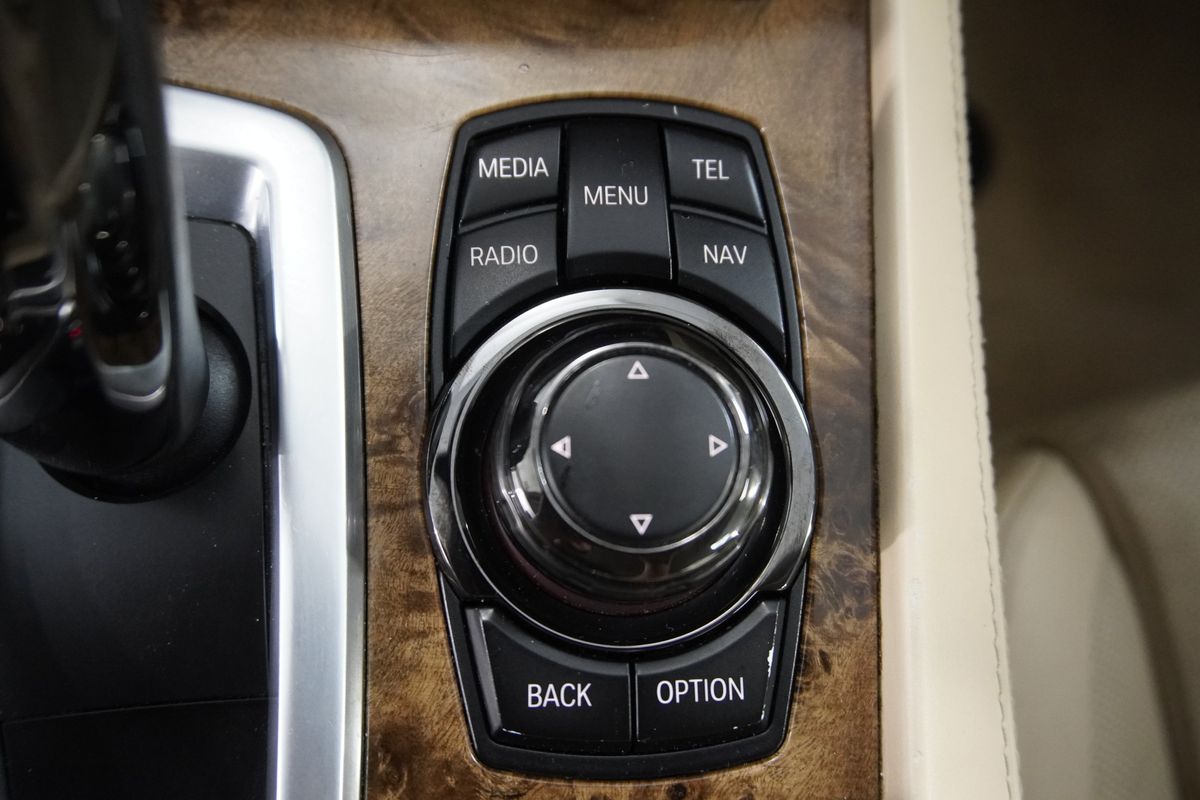 2013 BMW 7 Series 740Li xDrive