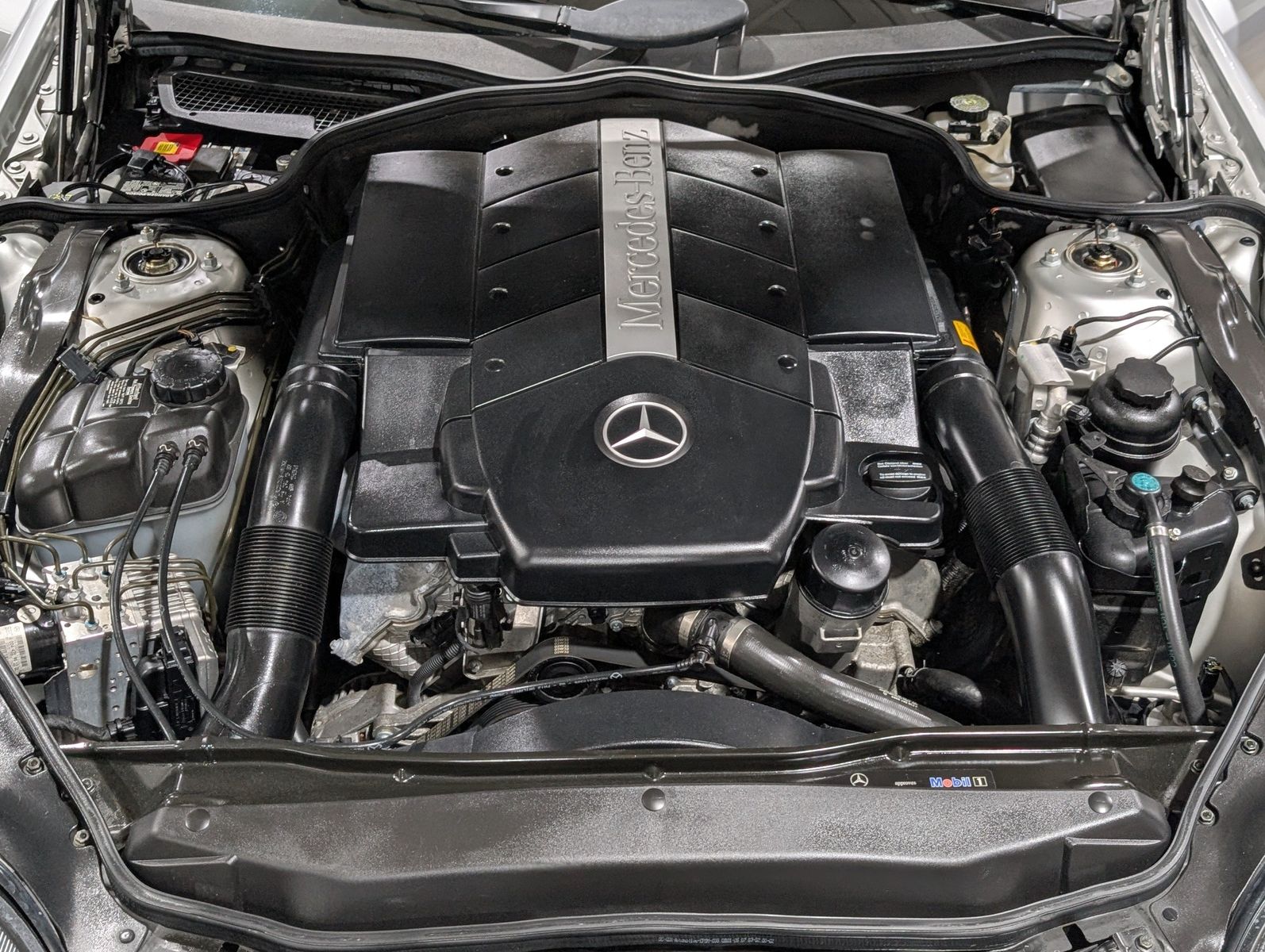 2004 Mercedes-Benz SL 500 57