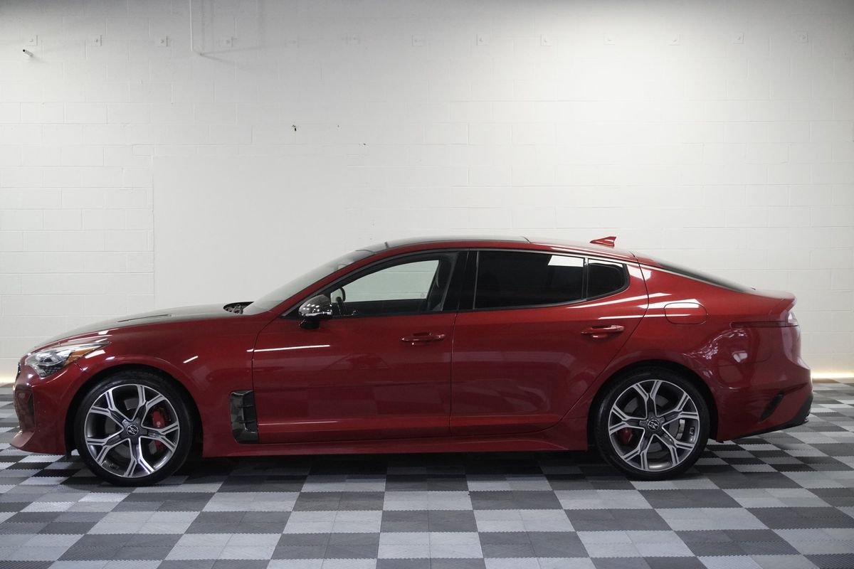 2019 Kia Stinger GT1