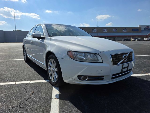 White 2011 Volvo S80 Sedan Front-Wheel Drive 6-Speed Automatic