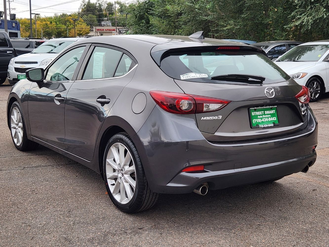 2017 Mazda Mazda3 Grand Touring photo 3