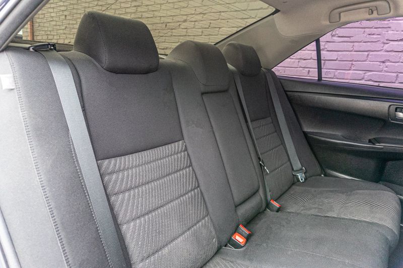 2016 toyota camry back hotsell seat cover