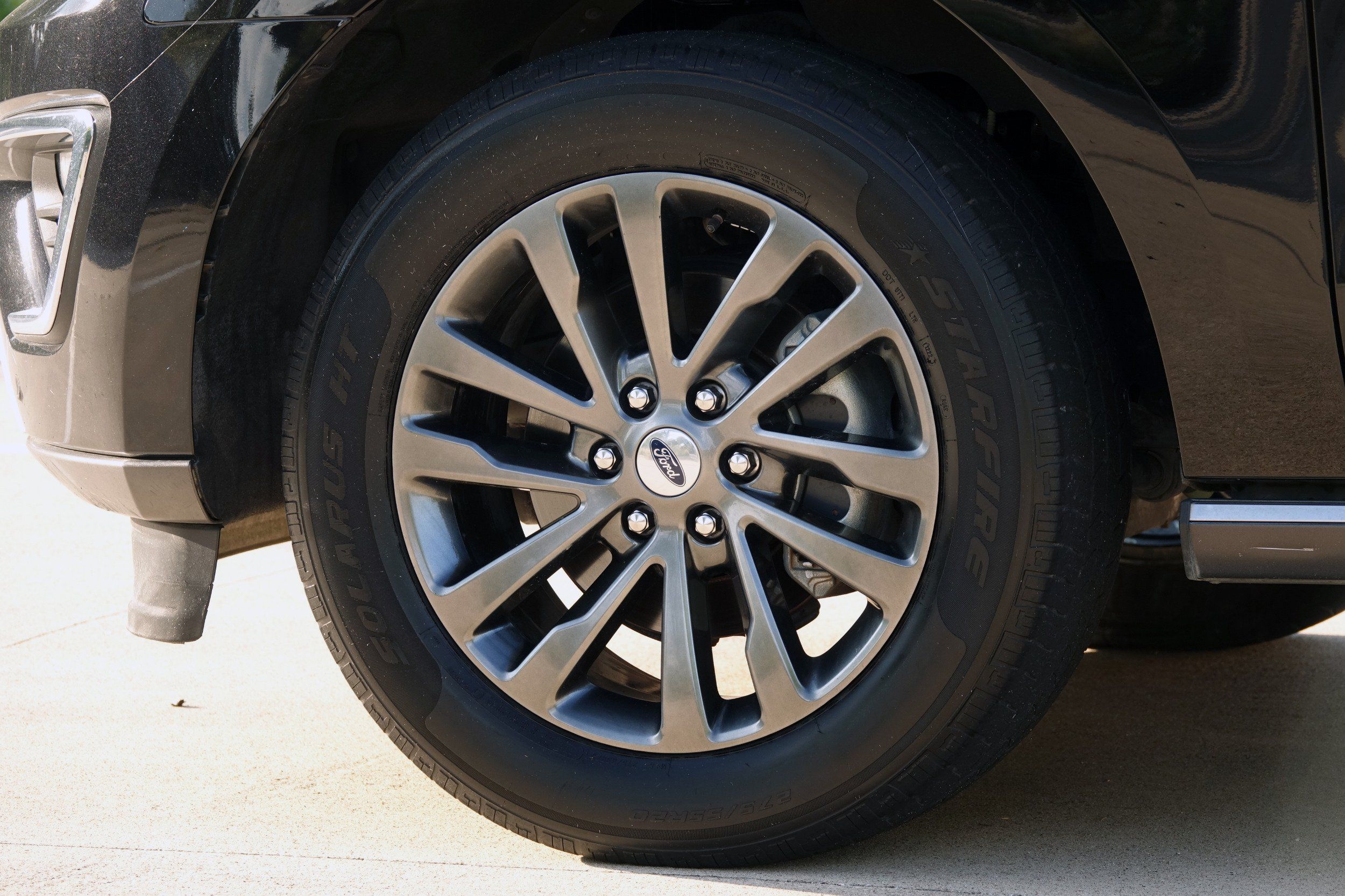 2020 Ford Expedition Limited photo 25