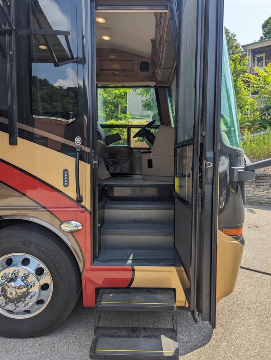 2019 Jayco Embark 18