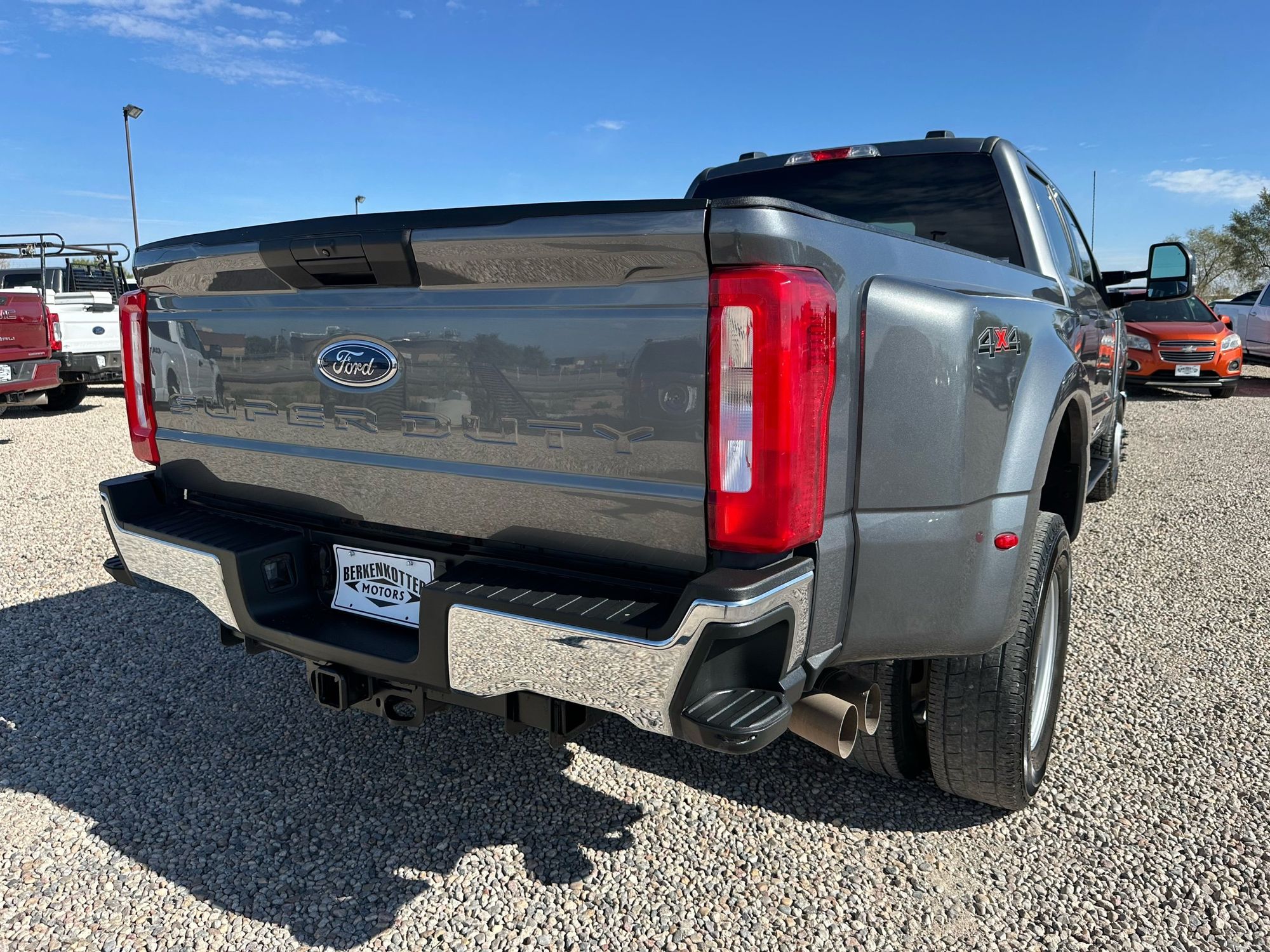 2024 Ford F-350 XLT photo 10