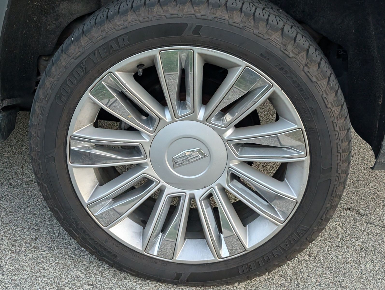 2019 Cadillac Escalade ESV 18