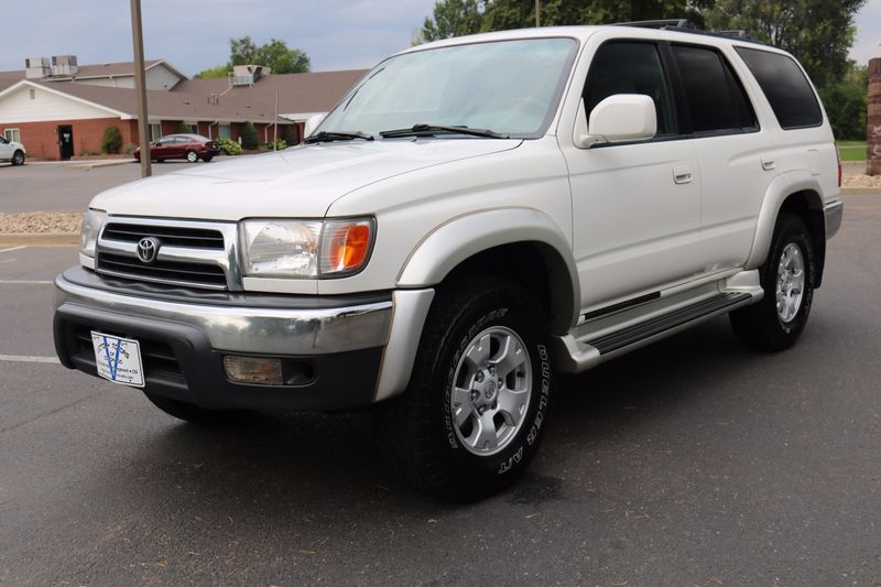 2000 Toyota 4Runner Photos