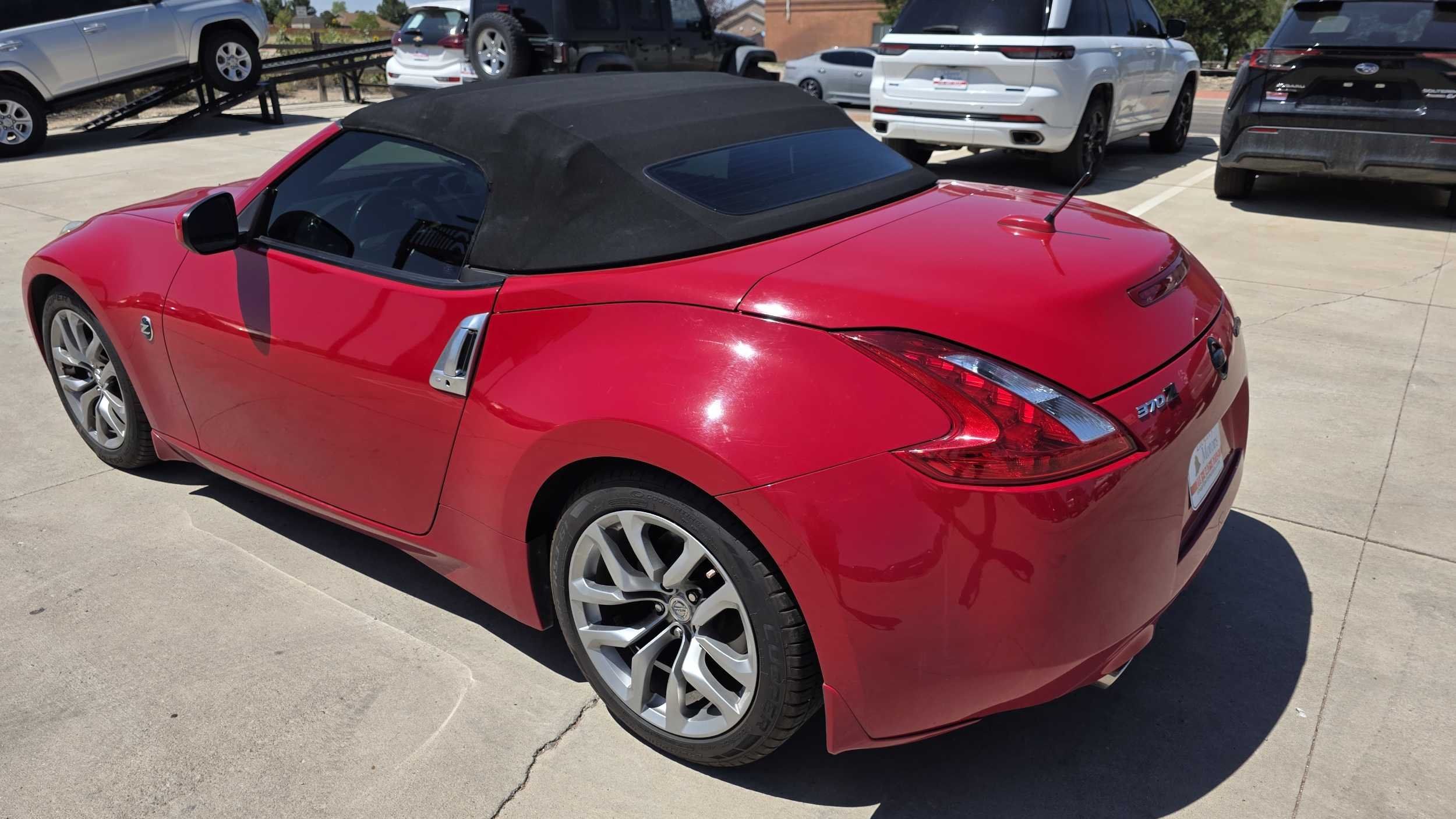2010 Nissan 370Z Touring photo 21