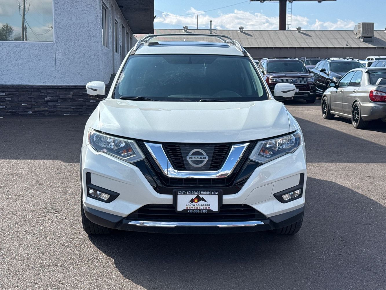 2017 Nissan Rogue Hybrid SV photo 2