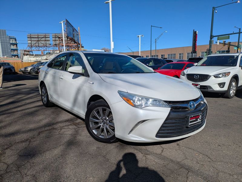 2017 Toyota Camry XLE Hybrid