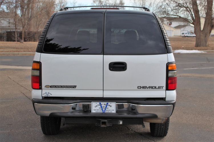 2004 Chevrolet Suburban 2500 LT | Victory Motors of Colorado