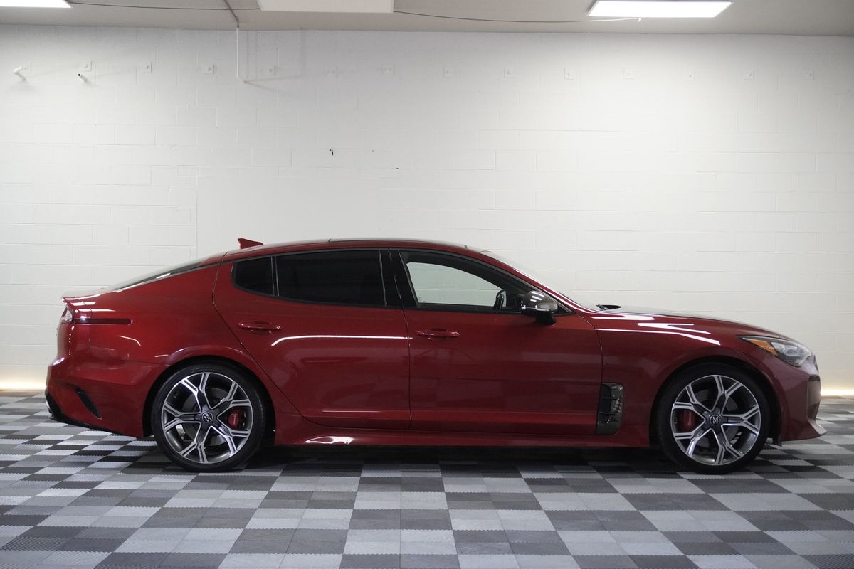 2019 Kia Stinger GT1