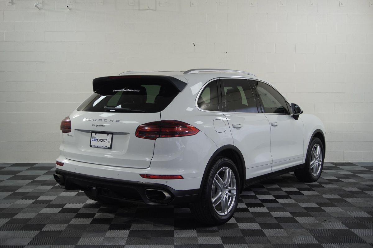 2016 Porsche Cayenne Base