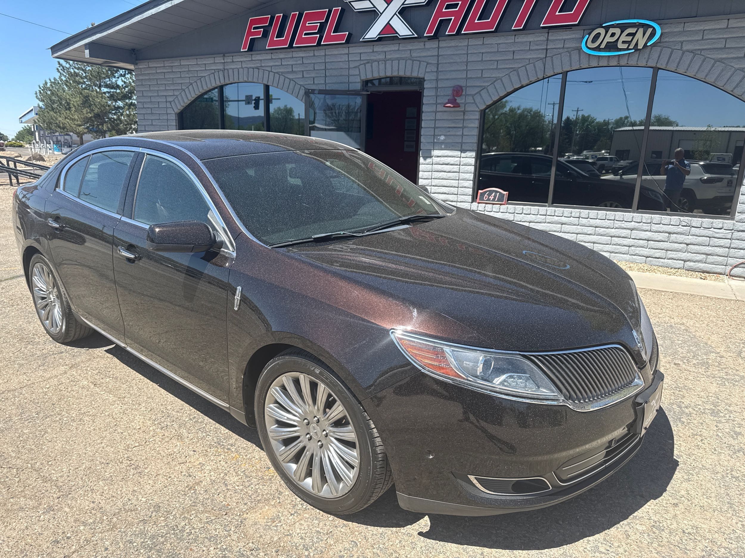 2013 Lincoln MKS AWD's photo