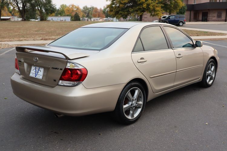 2005 Toyota Camry SE V6 | Victory Motors of Colorado