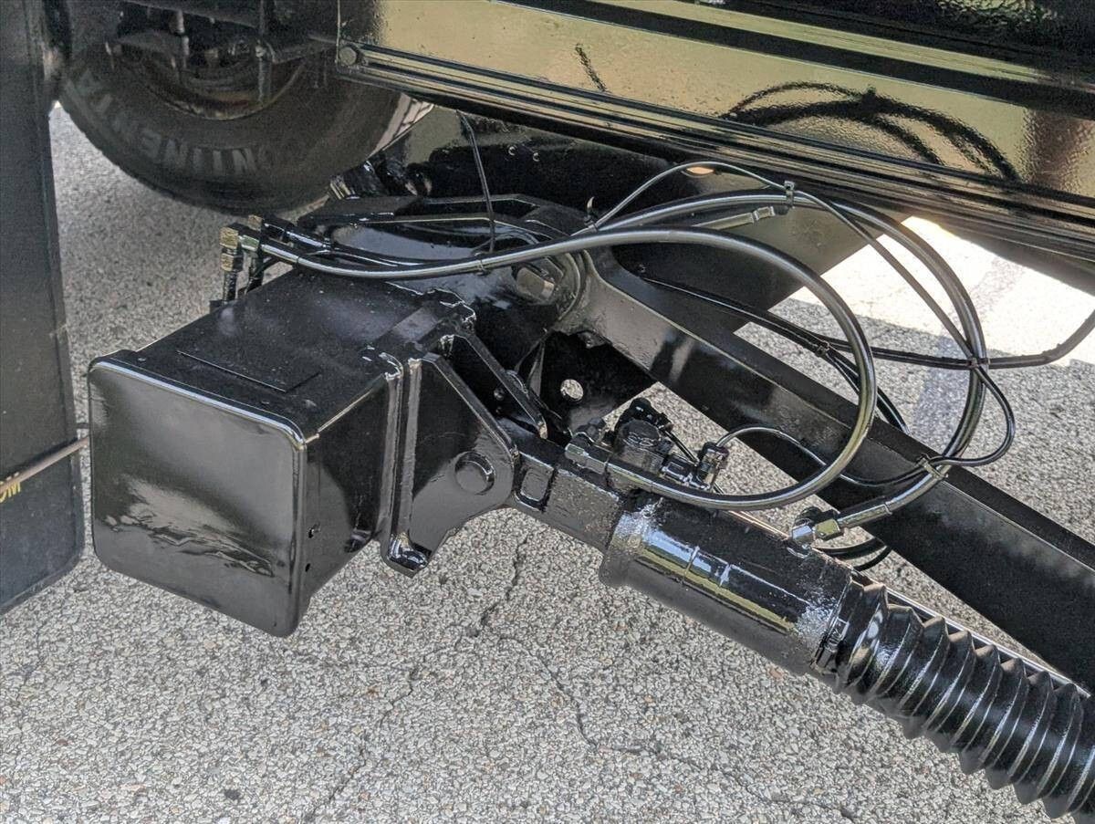 2018 International DuraStar 4300 83