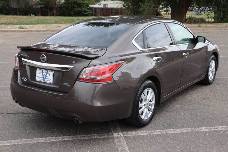 2014 Nissan Altima Photos