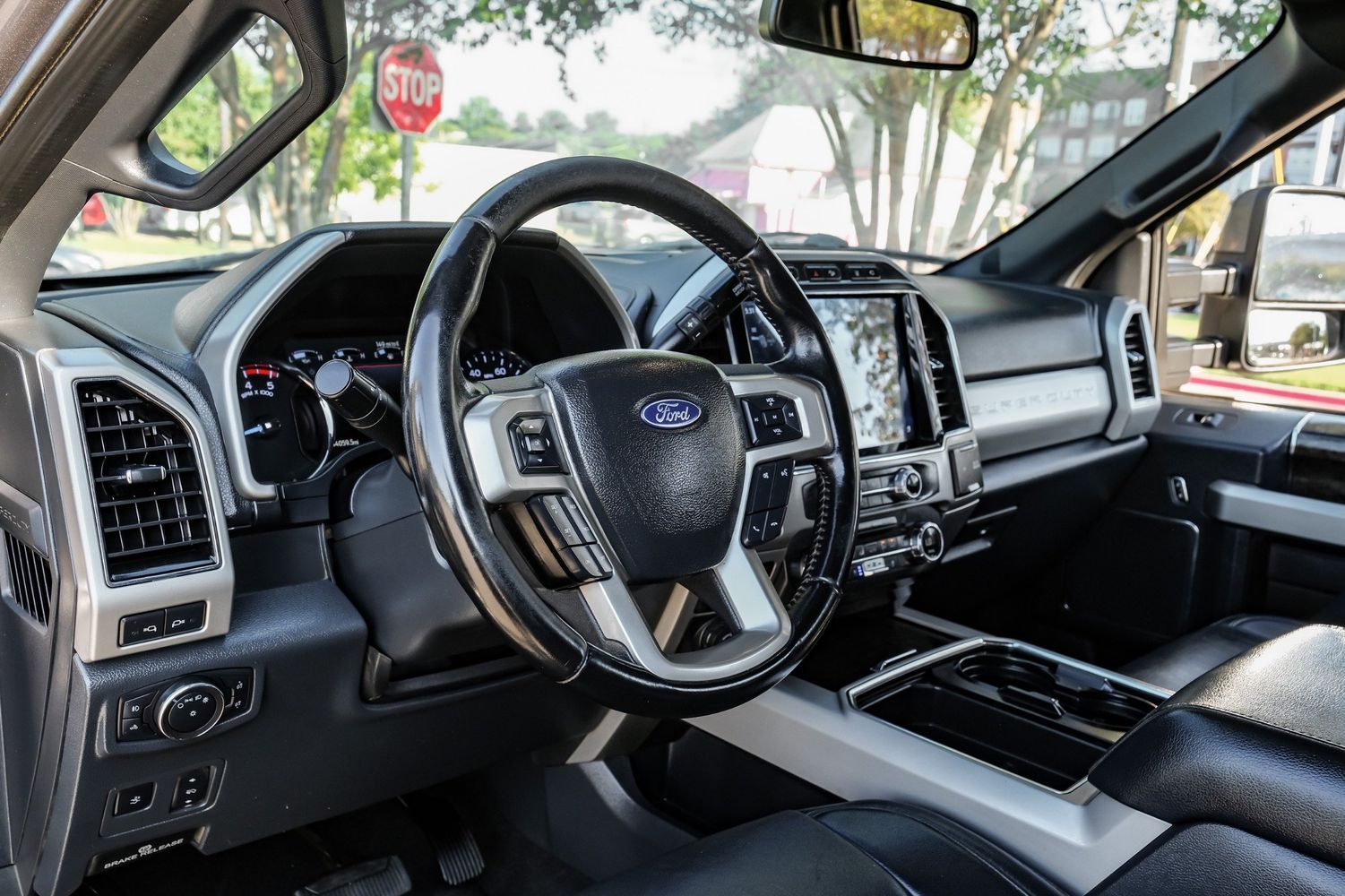 2022 Ford F-350 Lariat photo 60